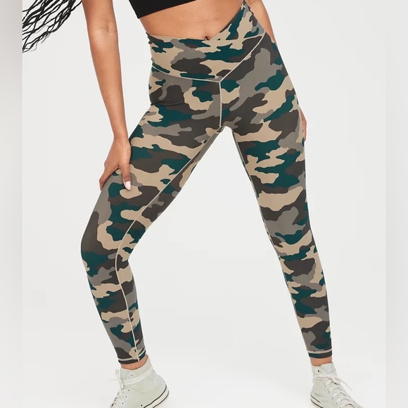 aerie Pants - OFFLINE By Aerie Real Me High Waisted Crossover Legging XL